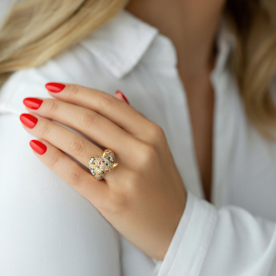 Prsten s bílými, hnědými a černými diamanty a rubíny Shining Cheetah