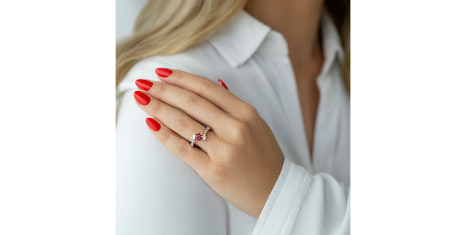 Prsten s turmalínem a diamanty Red Comet