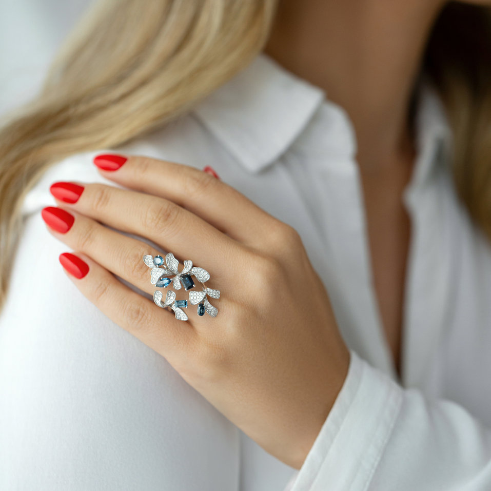 Prsten s diamanty a safíry Czarina Bloom