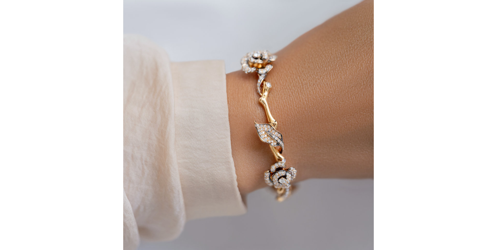 Náramek s diamanty Diabolical Rose