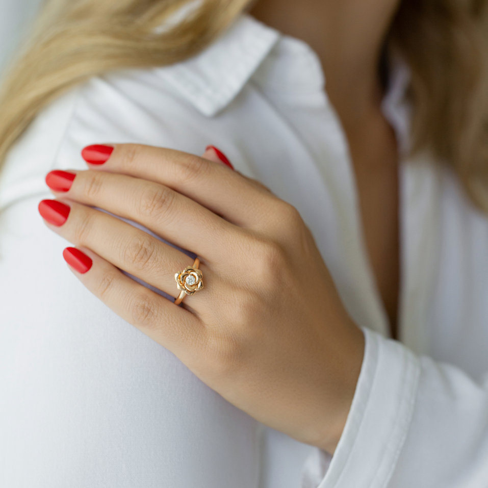 Prsten s diamantem Blooming Lotus