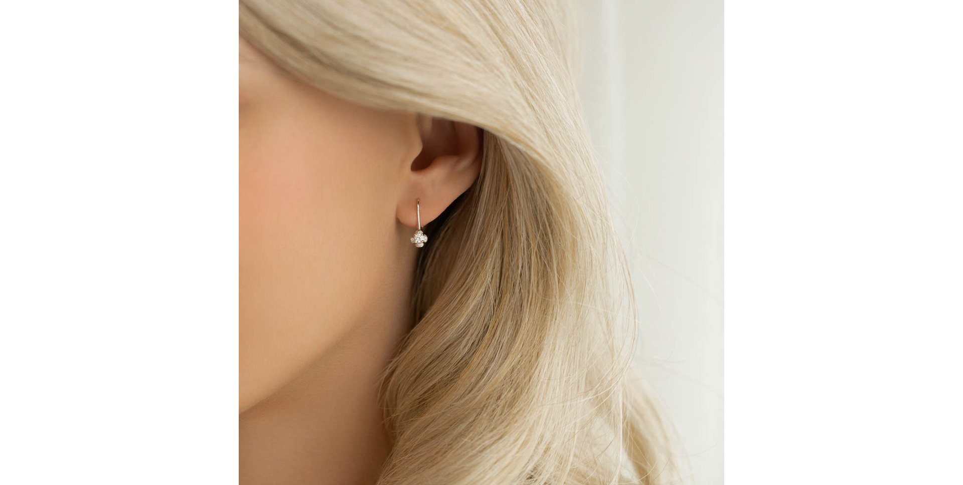 Náušnice s diamanty Brilliant Petals