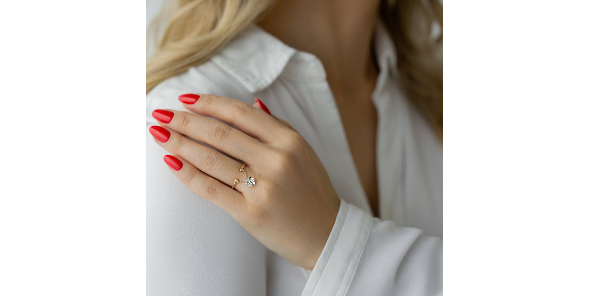 Prsten s diamanty Hanging Flower