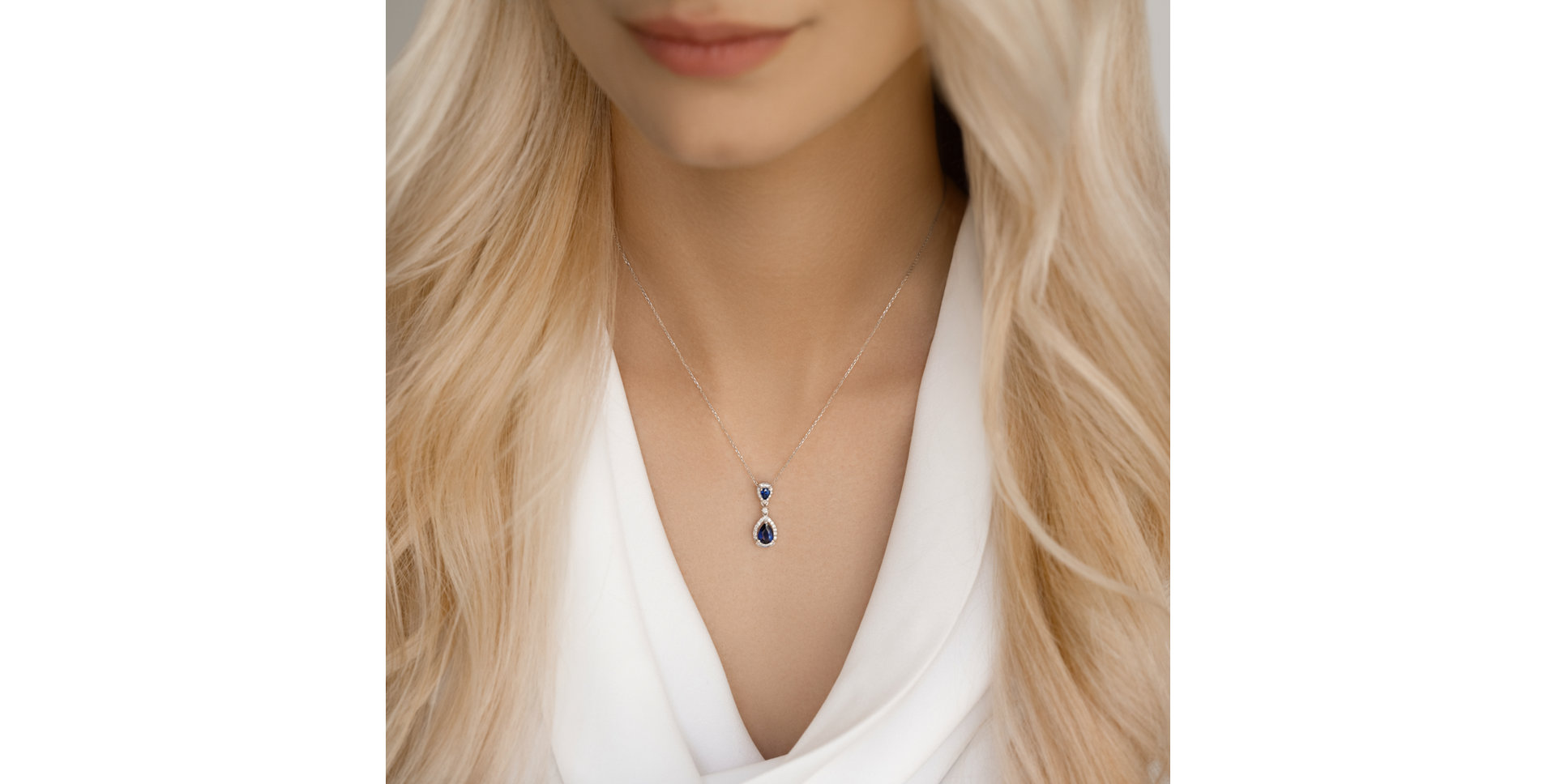 Přívěs s diamanty a safíry King Legend