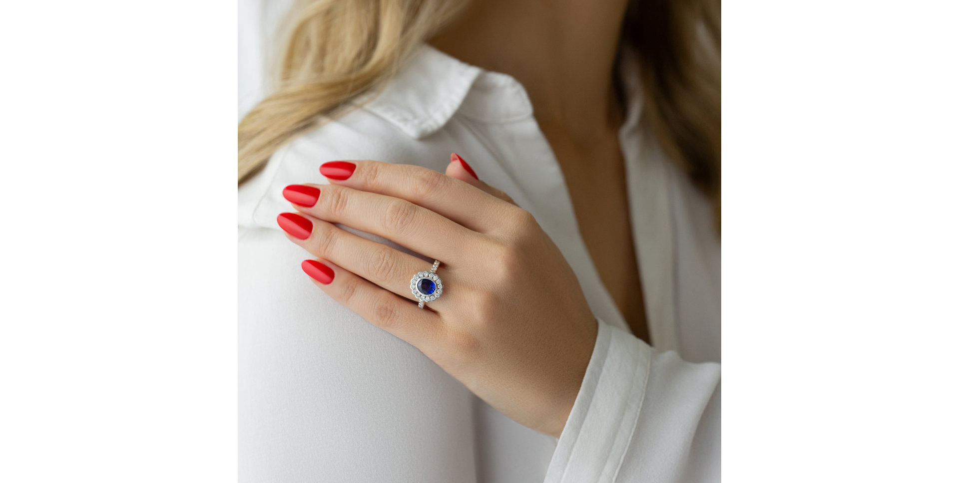 Prsten s safírem a diamanty Majesty Muse