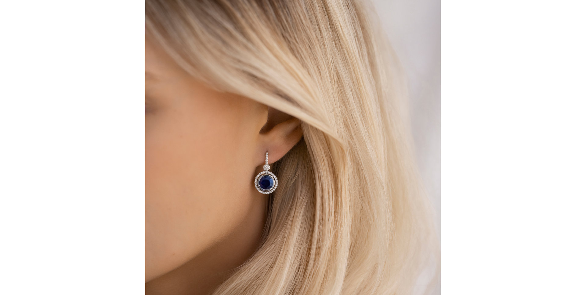 Náušnice s safírem a diamanty Sky Odyssey