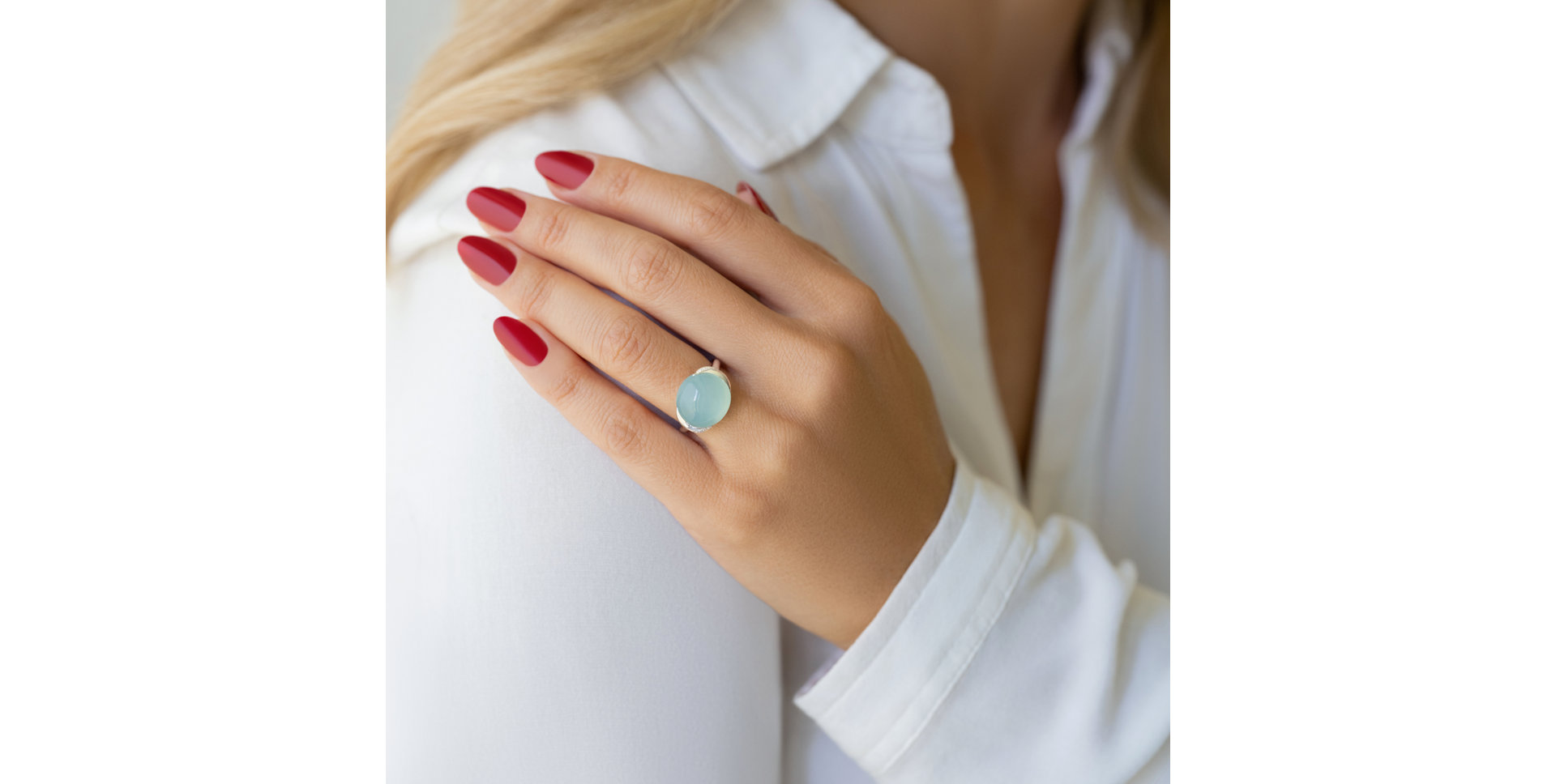 Prsten s chalcedonem a diamanty Bubble Blossom