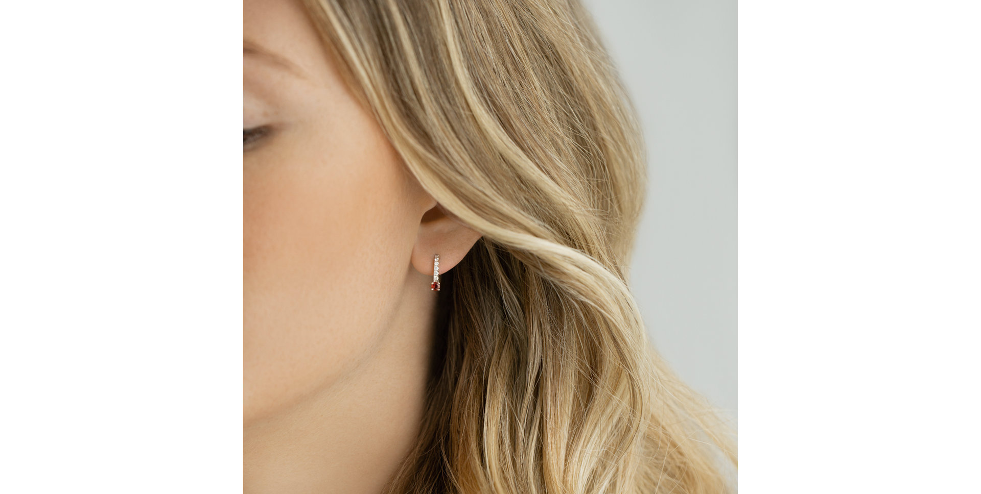 Náušnice s rubínem a diamanty Fairytale Gentility