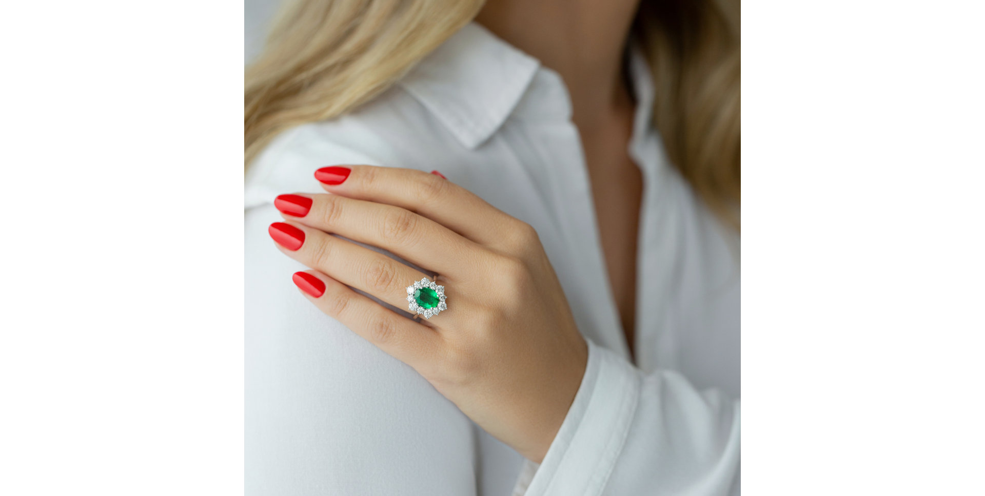 Prsten se smaragdem a diamanty Night Goddess