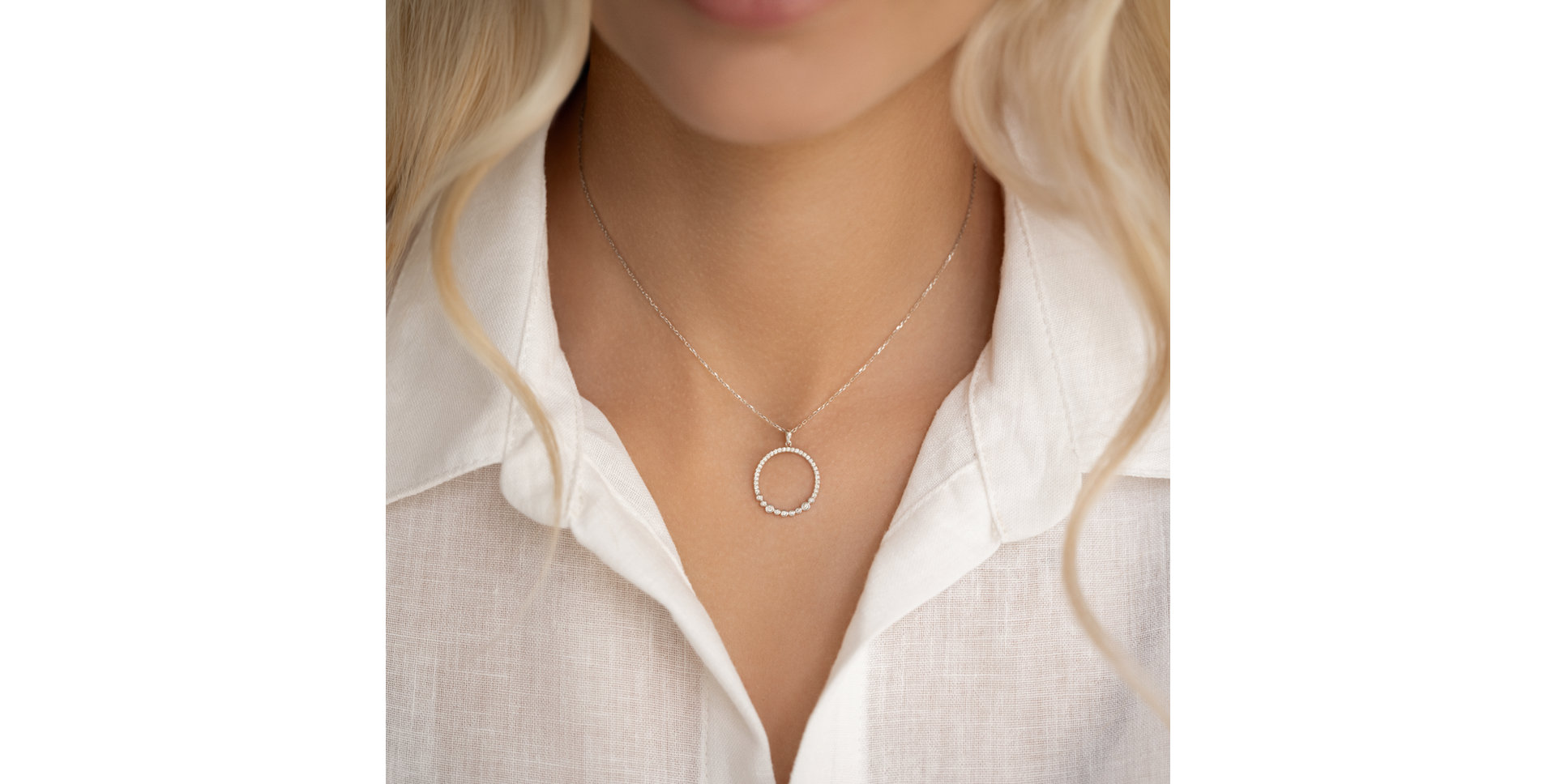 Přívěsek s diamanty Virgin Poem