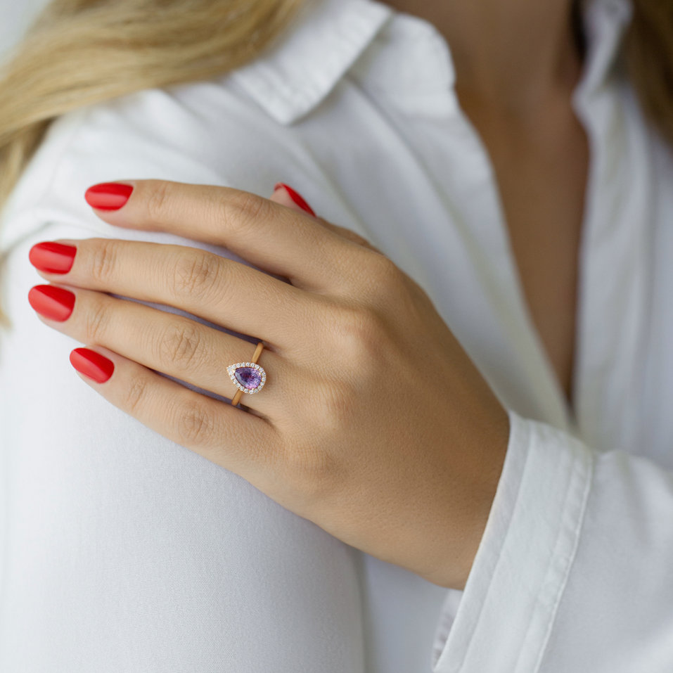 Prsten s safírem a diamanty Chronormu