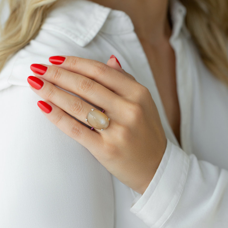 Prsten s diamanty,rubíny a měsíčním kamenem Noble Gem