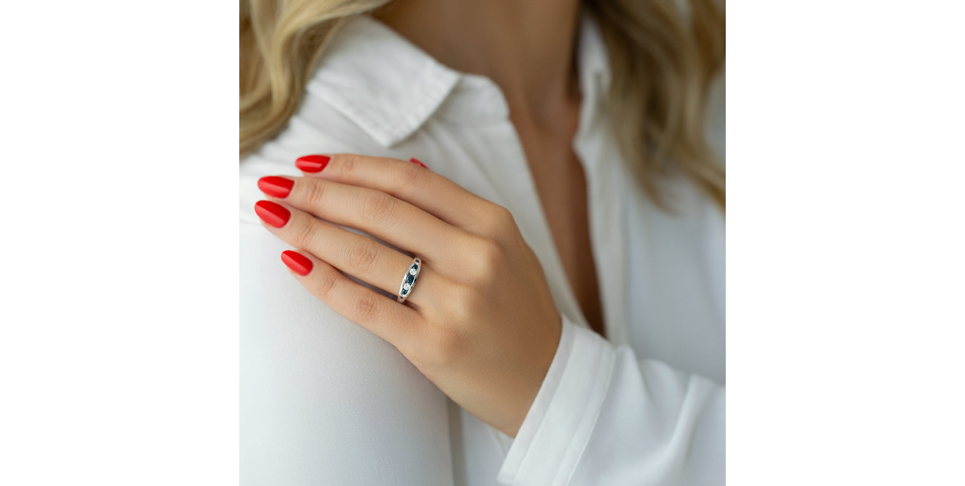 Prsten s diamanty a safíry Aiponyth