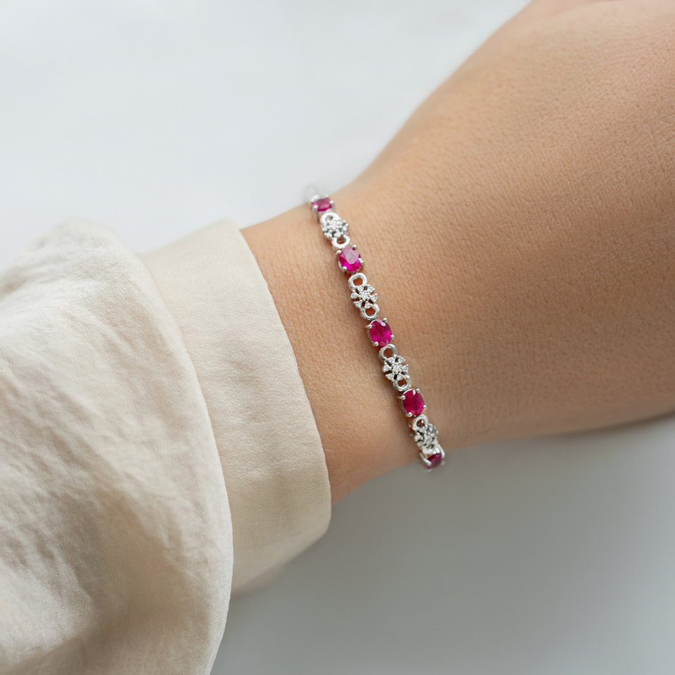 Náramek s diamanty a rubíny Cody