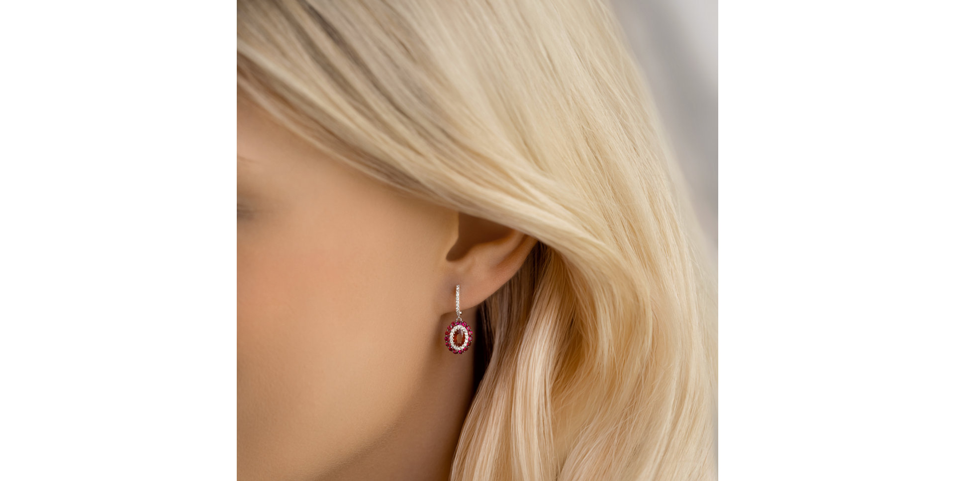 Náušnice s diamanty a rubíny Courage