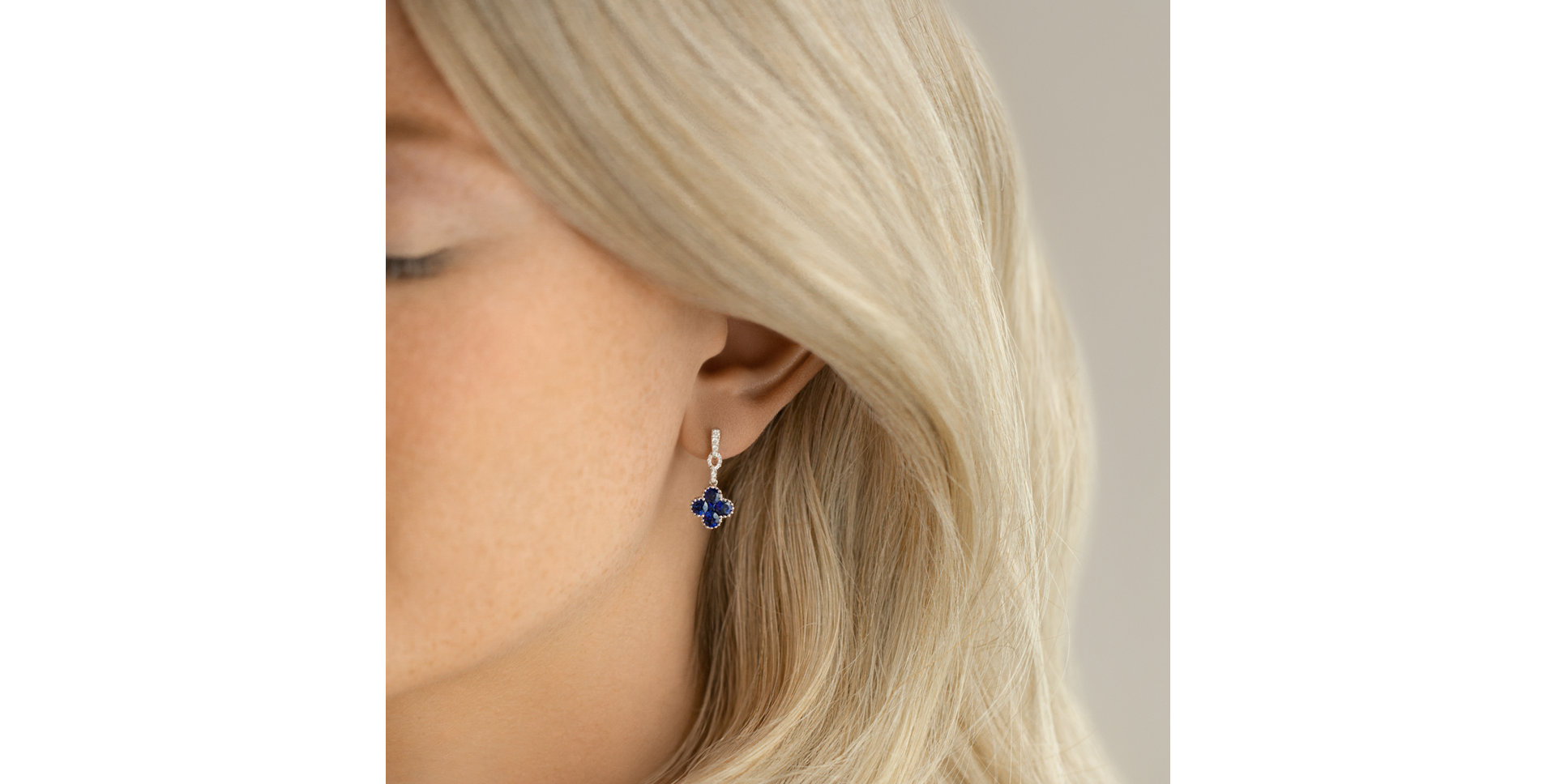 Náušnice s diamanty a safíry Fire Clover