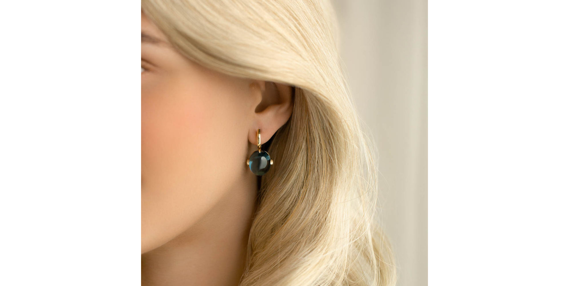 Náušnice s měsíčním kamenem a diamanty Shining Grace