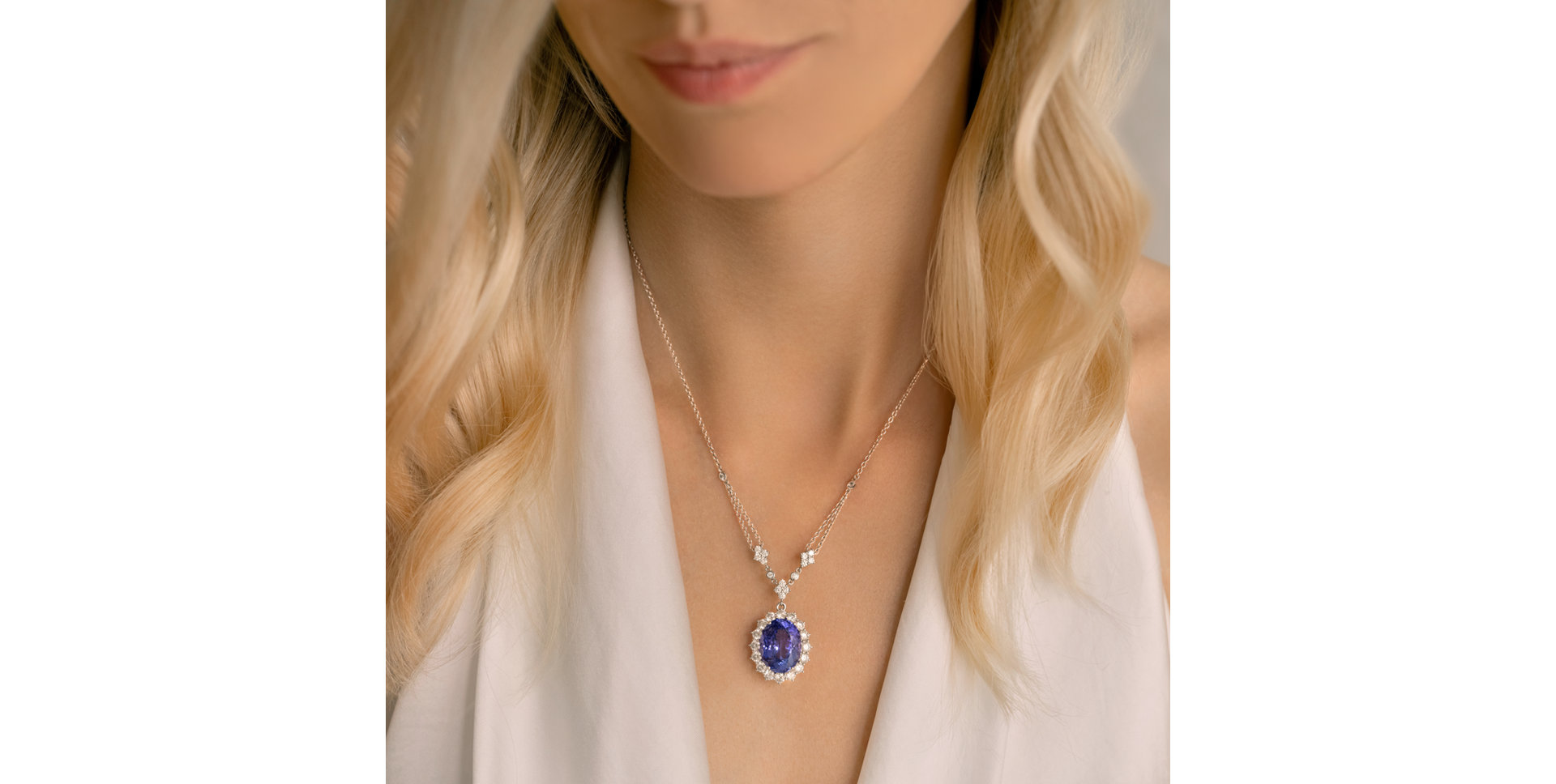 Náhrdelník s tanzanitem a diamanty Divine Goddess