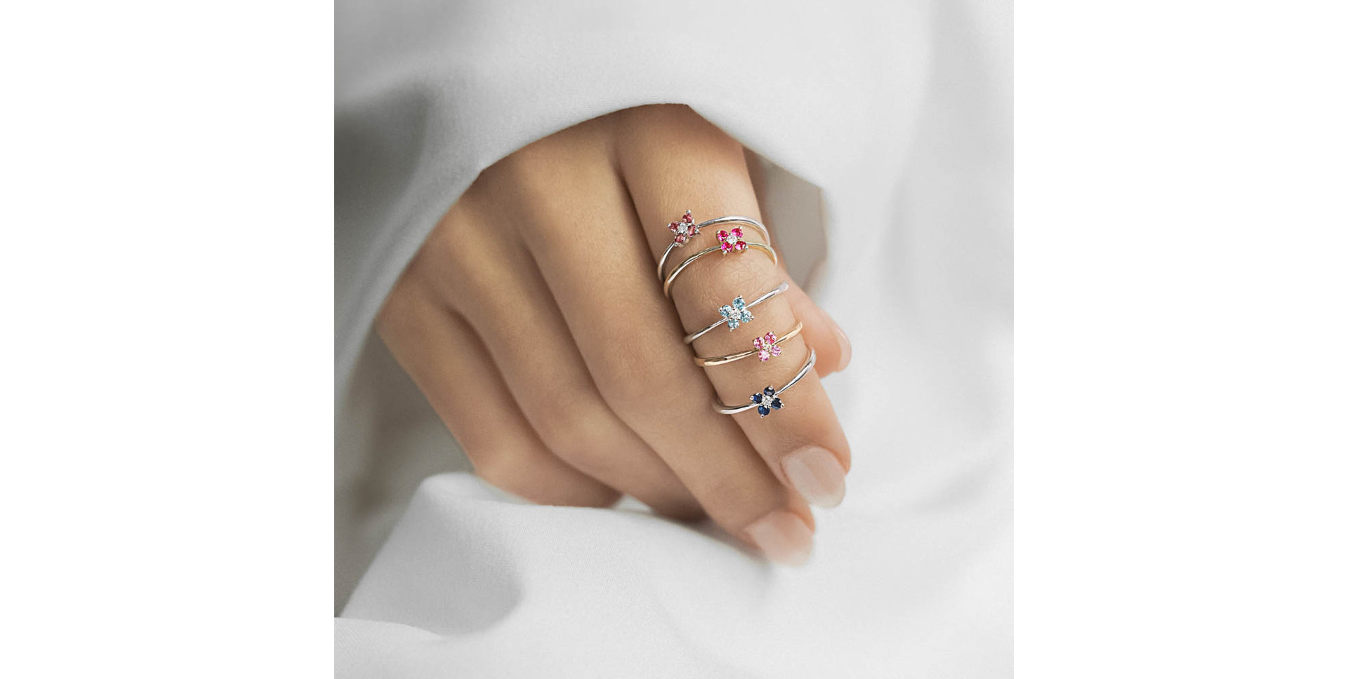 Prsten s diamantem a topazy swiss Divine Bloom