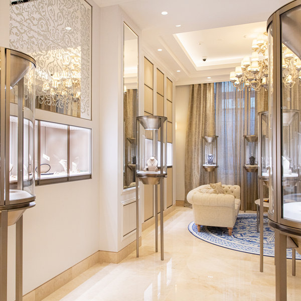 HALADA Pařížská, Praha